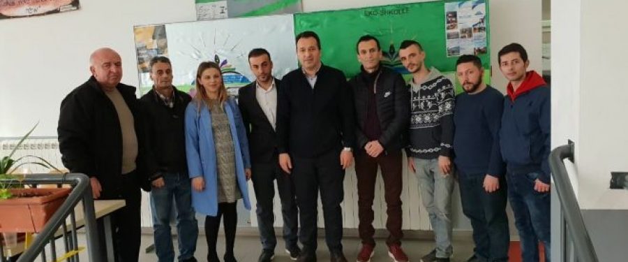 Gjureci dhe Bexheti, ndajnë 7 vendime pune (Foto)