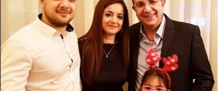 Ardit Gjebrea uron bashkëshorten për ditëlindje (Foto)