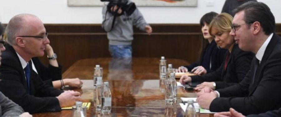 Vuçiqi i ankohet edhe ambasadorit Gjerman: Kosova nuk po na heq taksën