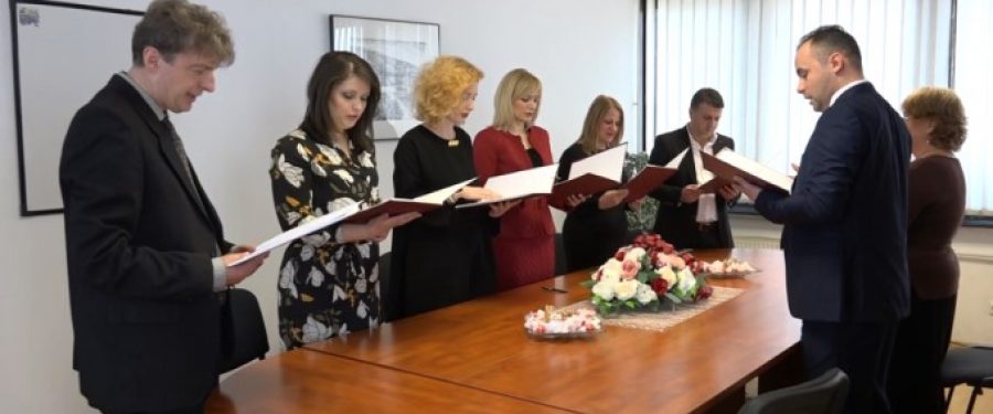 Betohen avokatët e rinj të shtetit, 3 shqiptarë