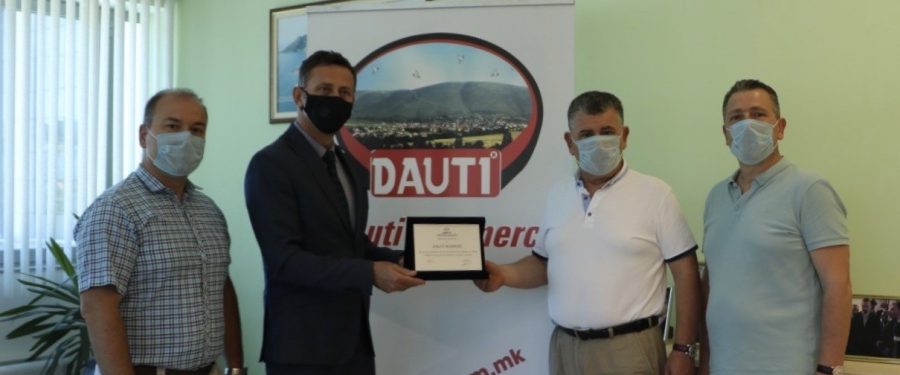 OEMVP, mirënjohje për Dauti Komerc